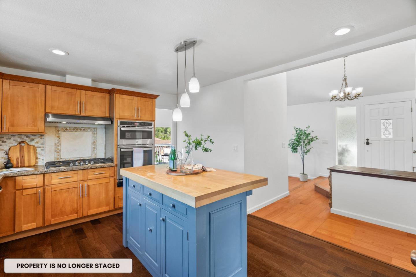 Detail Gallery Image 12 of 53 For 9 Humboldt Ct, Pacifica,  CA 94044 - 3 Beds | 2/1 Baths