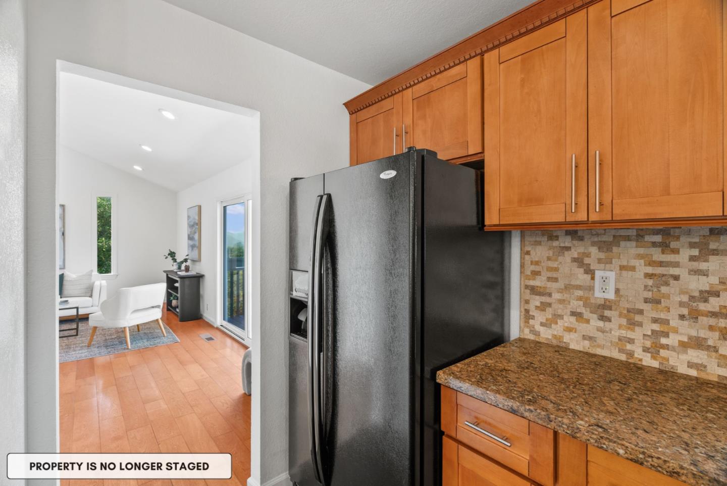 Detail Gallery Image 13 of 53 For 9 Humboldt Ct, Pacifica,  CA 94044 - 3 Beds | 2/1 Baths