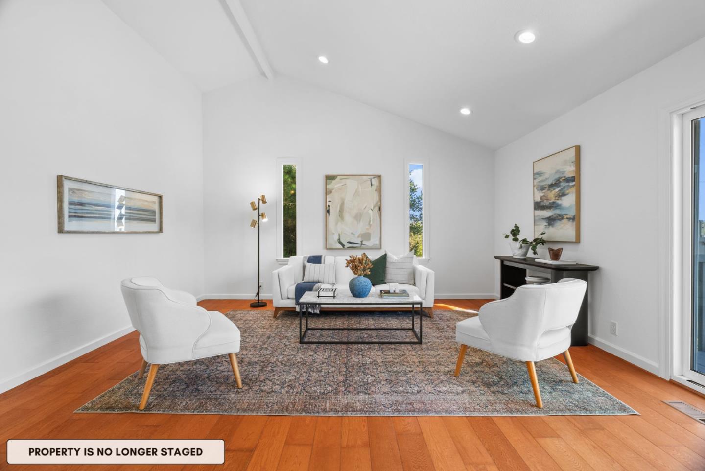 Detail Gallery Image 14 of 53 For 9 Humboldt Ct, Pacifica,  CA 94044 - 3 Beds | 2/1 Baths