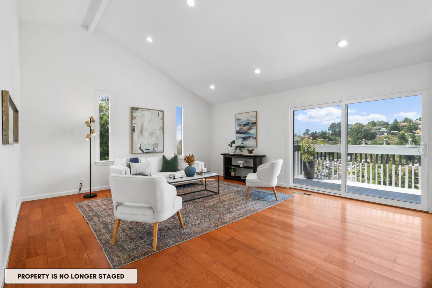 Detail Gallery Image 15 of 53 For 9 Humboldt Ct, Pacifica,  CA 94044 - 3 Beds | 2/1 Baths