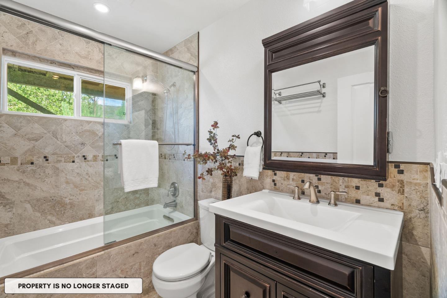 Detail Gallery Image 31 of 53 For 9 Humboldt Ct, Pacifica,  CA 94044 - 3 Beds | 2/1 Baths