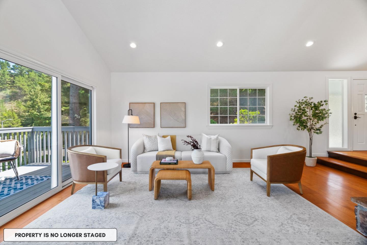 Detail Gallery Image 4 of 53 For 9 Humboldt Ct, Pacifica,  CA 94044 - 3 Beds | 2/1 Baths