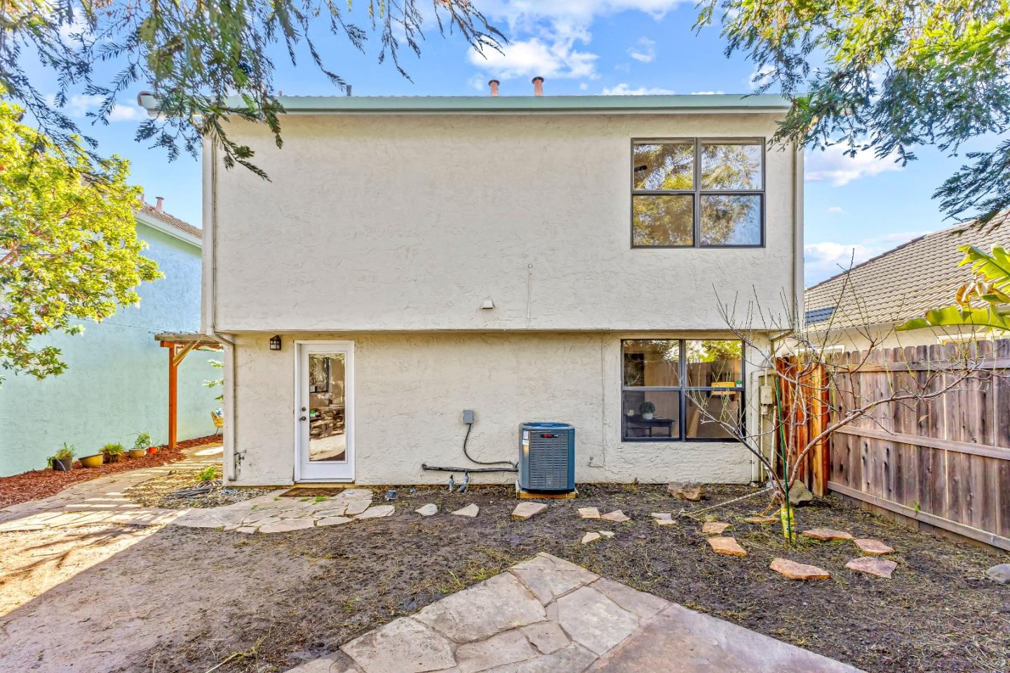 Detail Gallery Image 32 of 36 For 1165 Lerma Ln, Gilroy,  CA 95020 - 3 Beds | 2 Baths