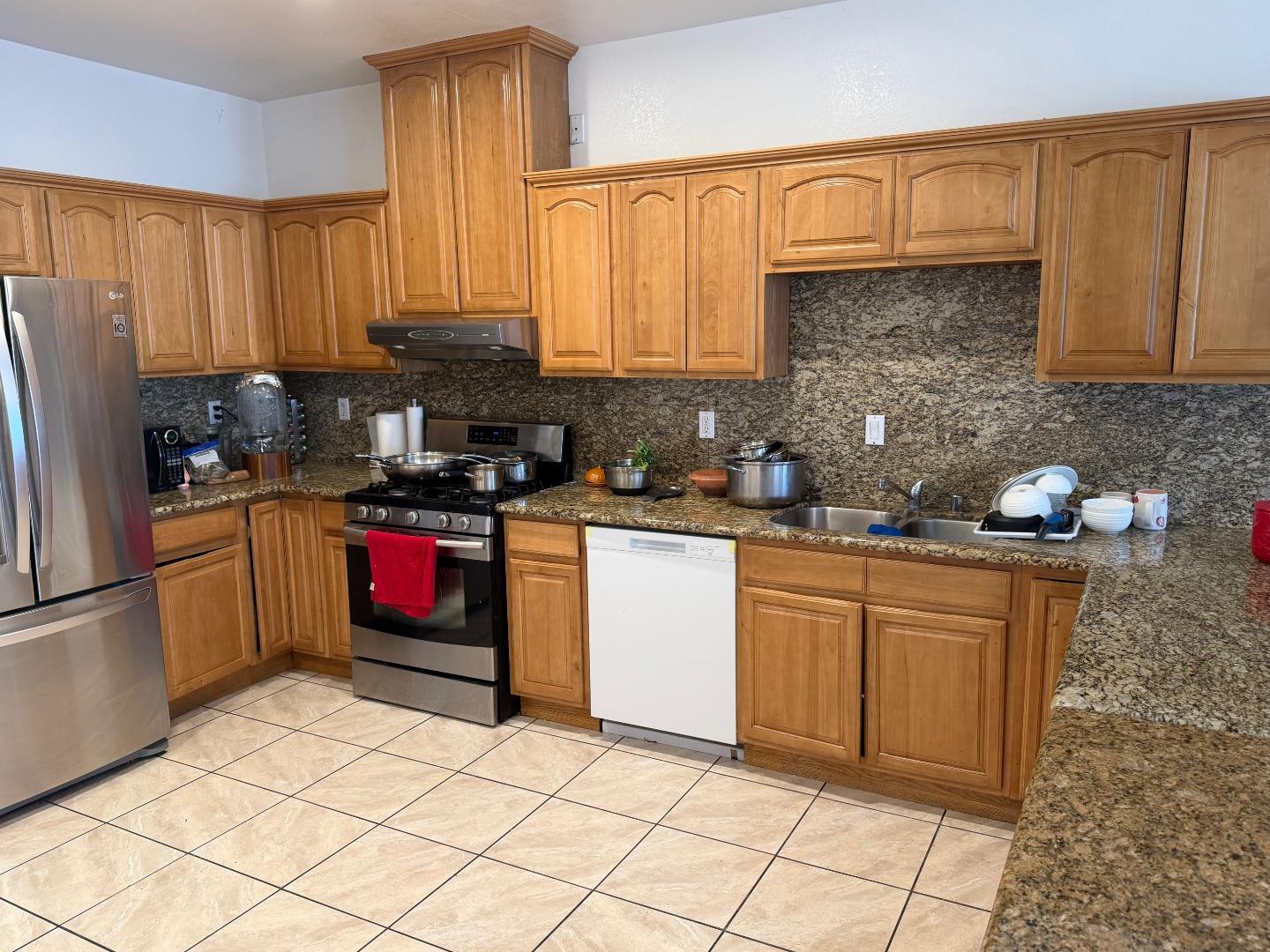 Detail Gallery Image 38 of 50 For 1125 Olympia Ave, Seaside,  CA 93955 - 9 Beds | 4/2 Baths