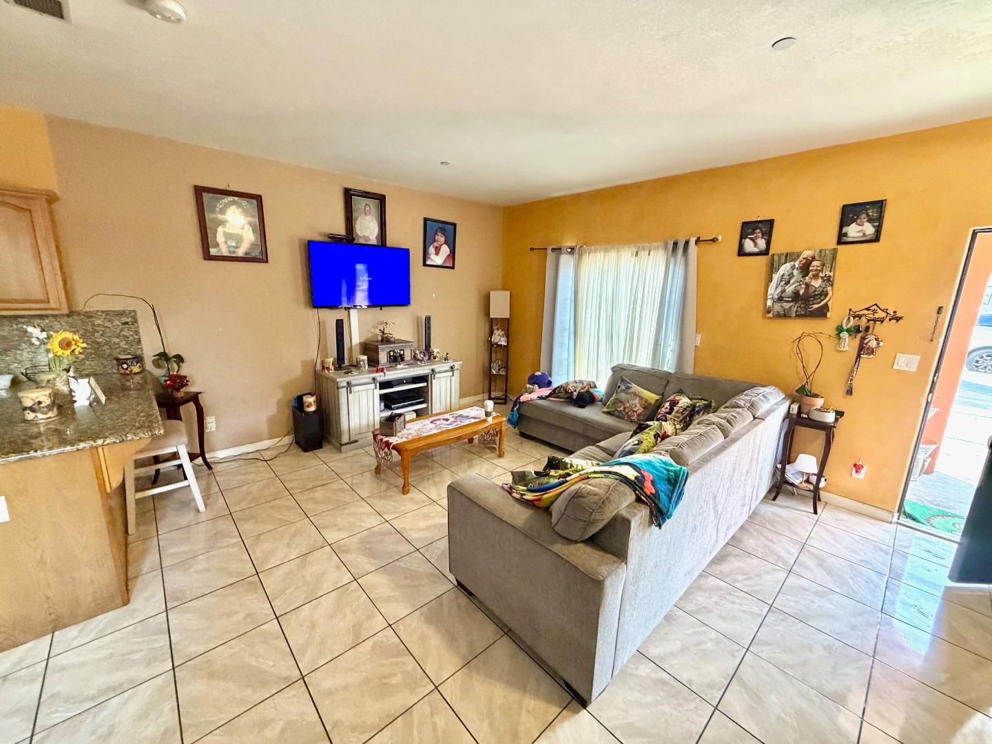 Detail Gallery Image 7 of 50 For 1125 Olympia Ave, Seaside,  CA 93955 - 9 Beds | 4/2 Baths