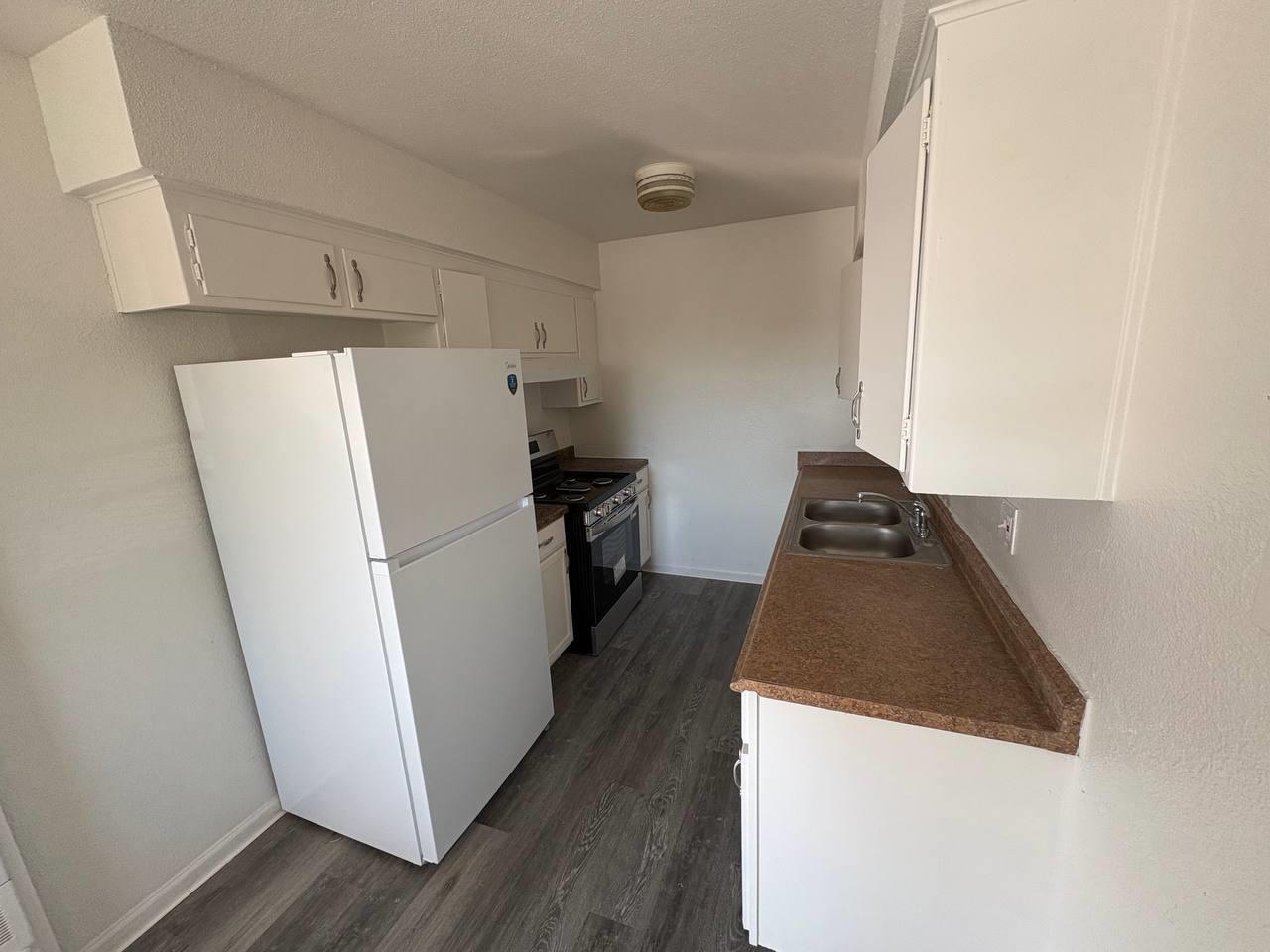 Detail Gallery Image 4 of 11 For 717 Lampasas Ave, Sacramento,  CA 95815 - – Beds | – Baths