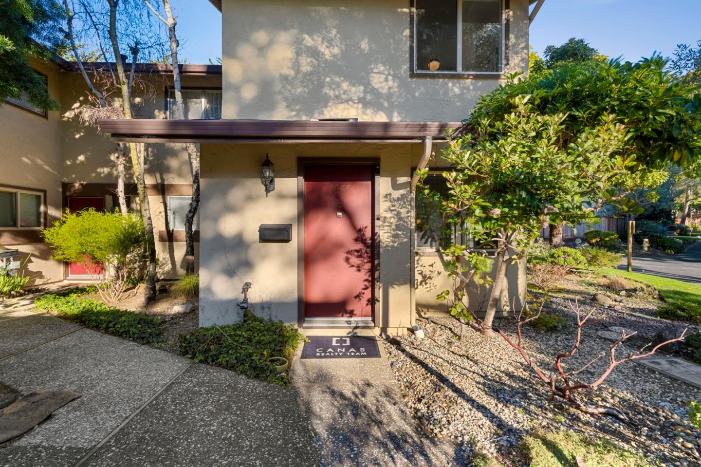 Front Image Thumbnail for ML82031284