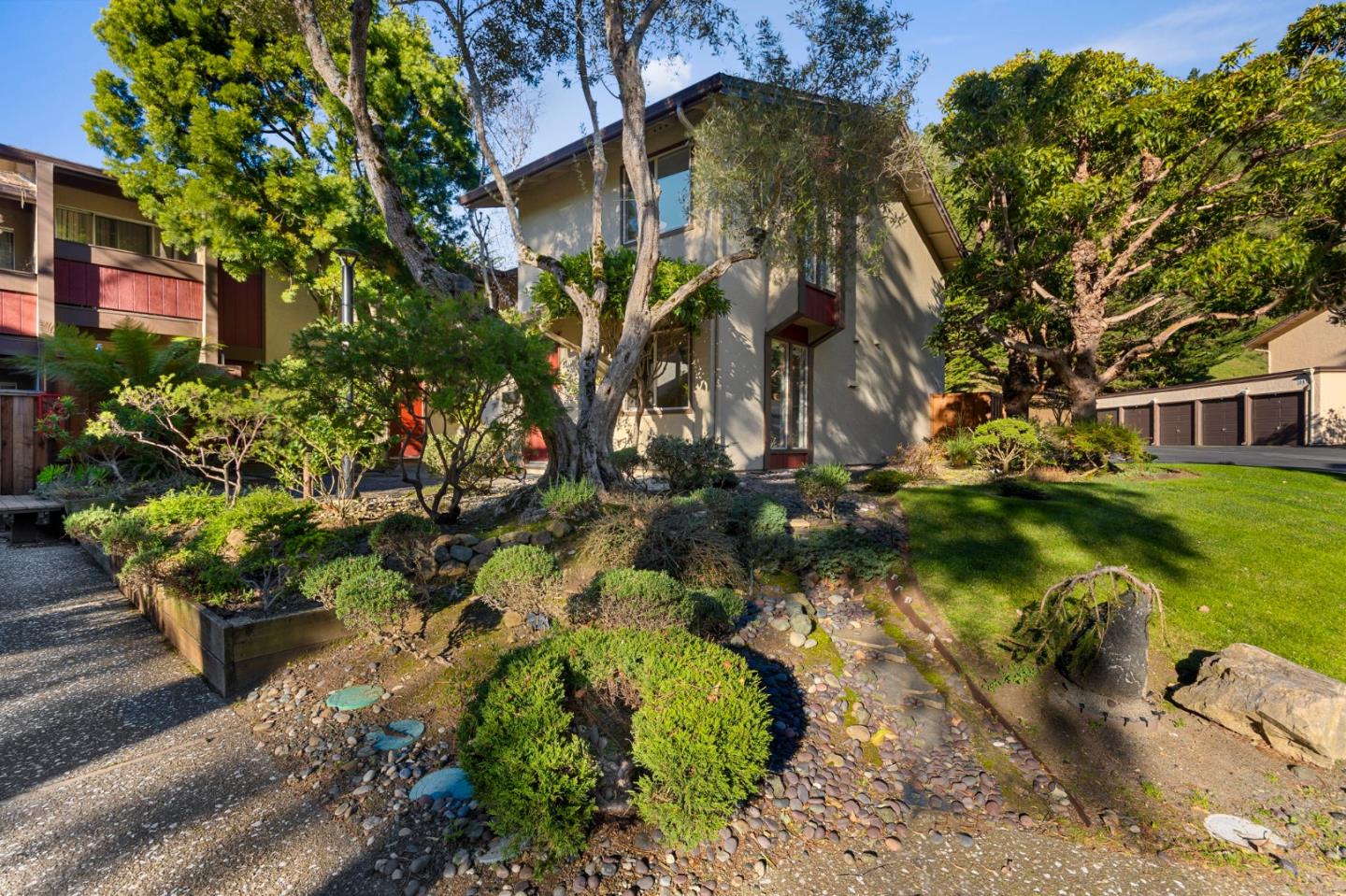 Detail Gallery Image 29 of 43 For 1055 Oddstad Blvd, Pacifica,  CA 94044 - 2 Beds | 1/1 Baths