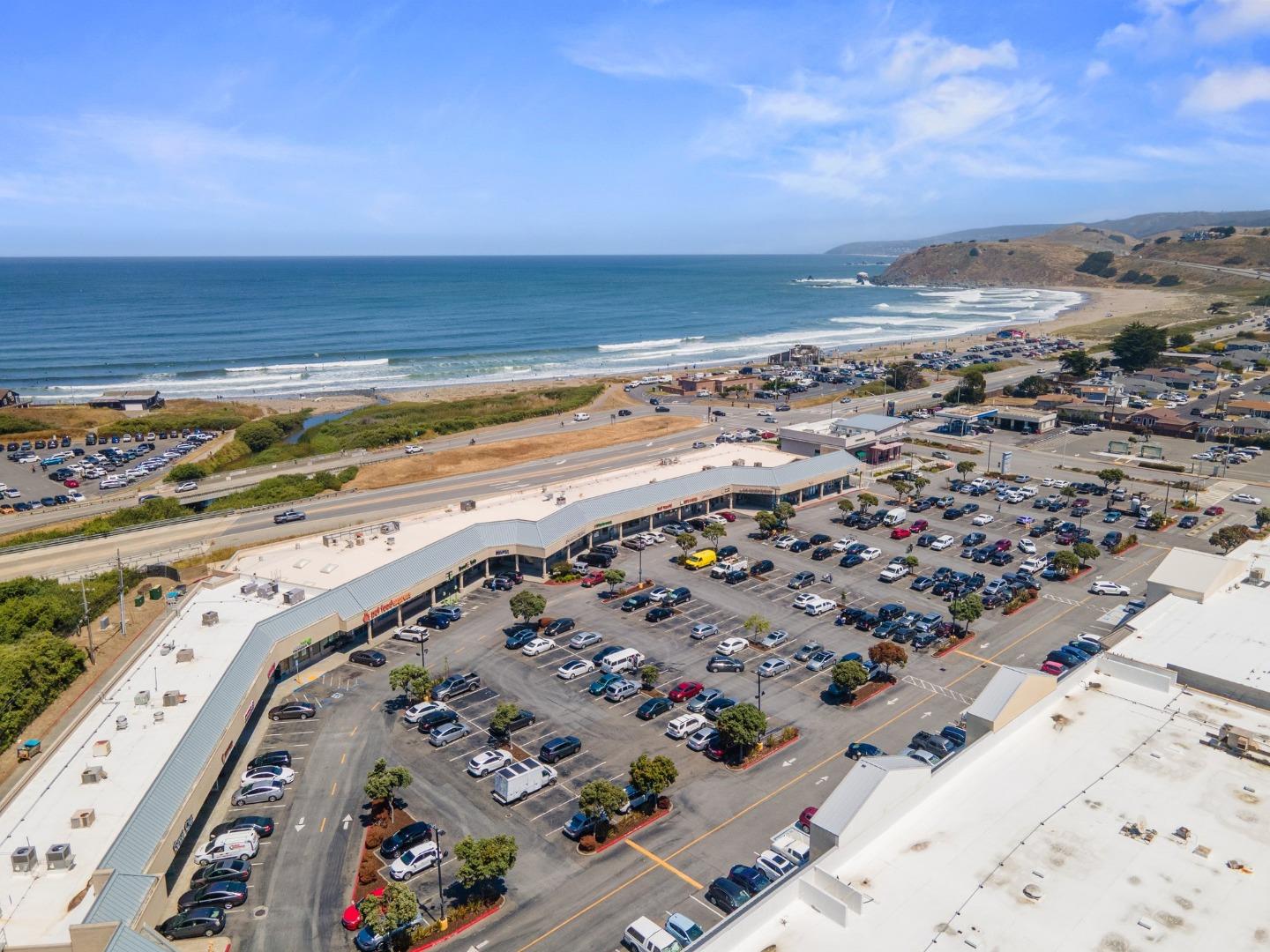 Detail Gallery Image 36 of 43 For 1055 Oddstad Blvd, Pacifica,  CA 94044 - 2 Beds | 1/1 Baths