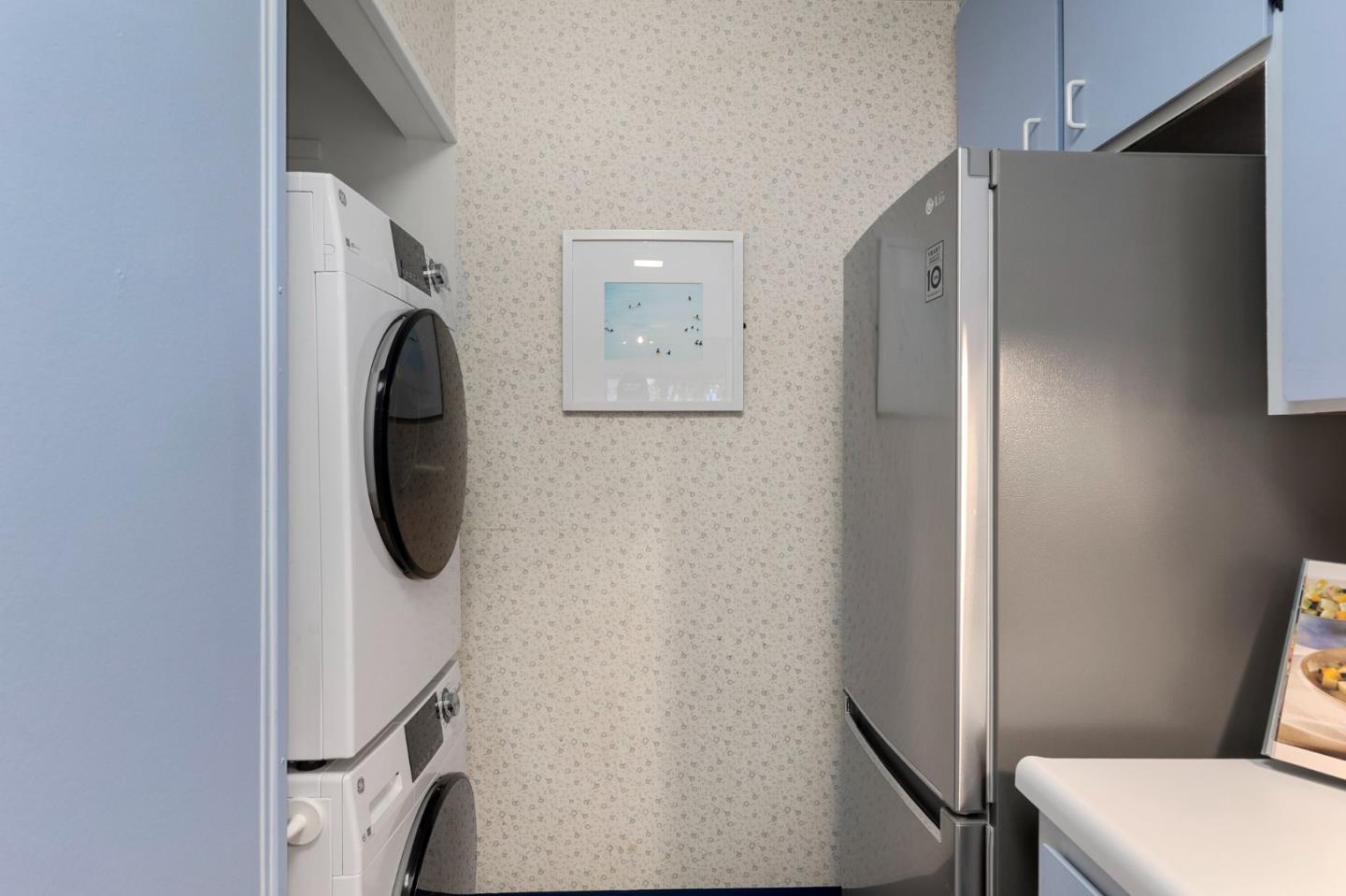 Detail Gallery Image 8 of 43 For 1055 Oddstad Blvd, Pacifica,  CA 94044 - 2 Beds | 1/1 Baths