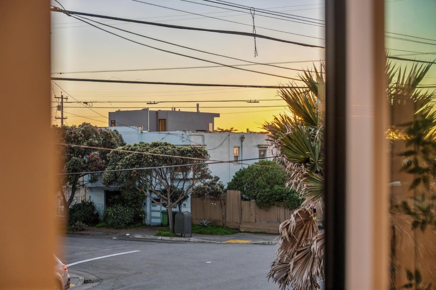 Detail Gallery Image 10 of 113 For 4040 Ortega St, San Francisco,  CA 94122 - 3 Beds | 2 Baths