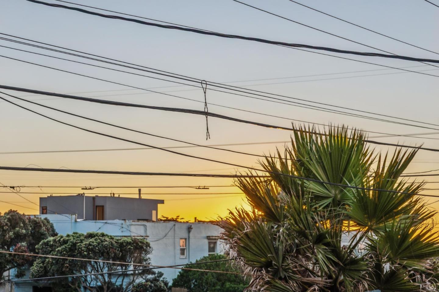 Detail Gallery Image 11 of 113 For 4040 Ortega St, San Francisco,  CA 94122 - 3 Beds | 2 Baths