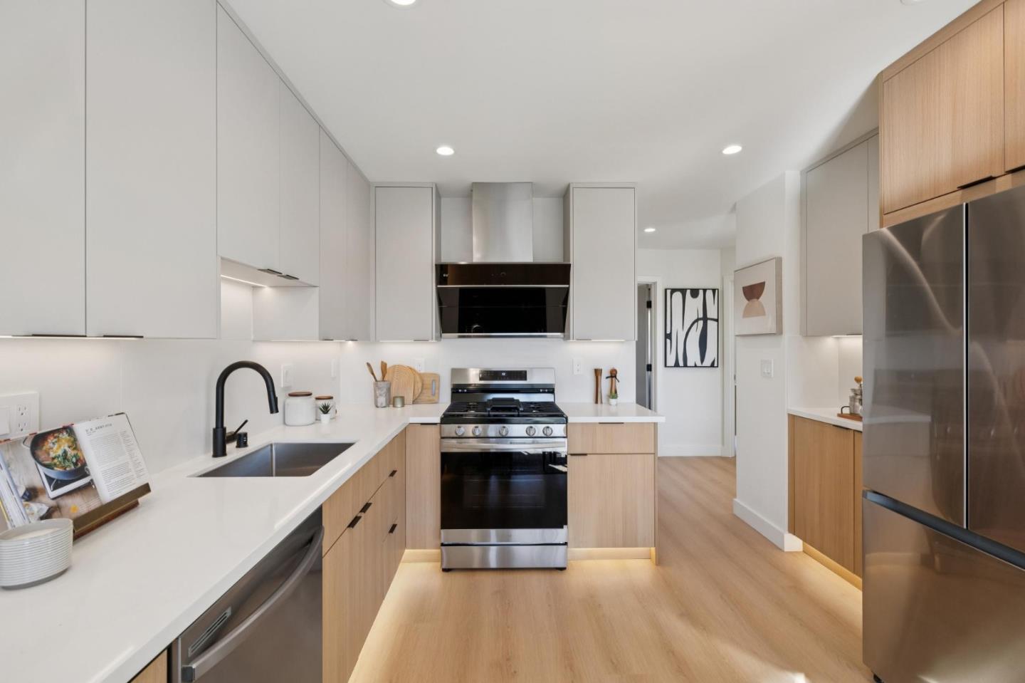 Detail Gallery Image 49 of 113 For 4040 Ortega St, San Francisco,  CA 94122 - 3 Beds | 2 Baths