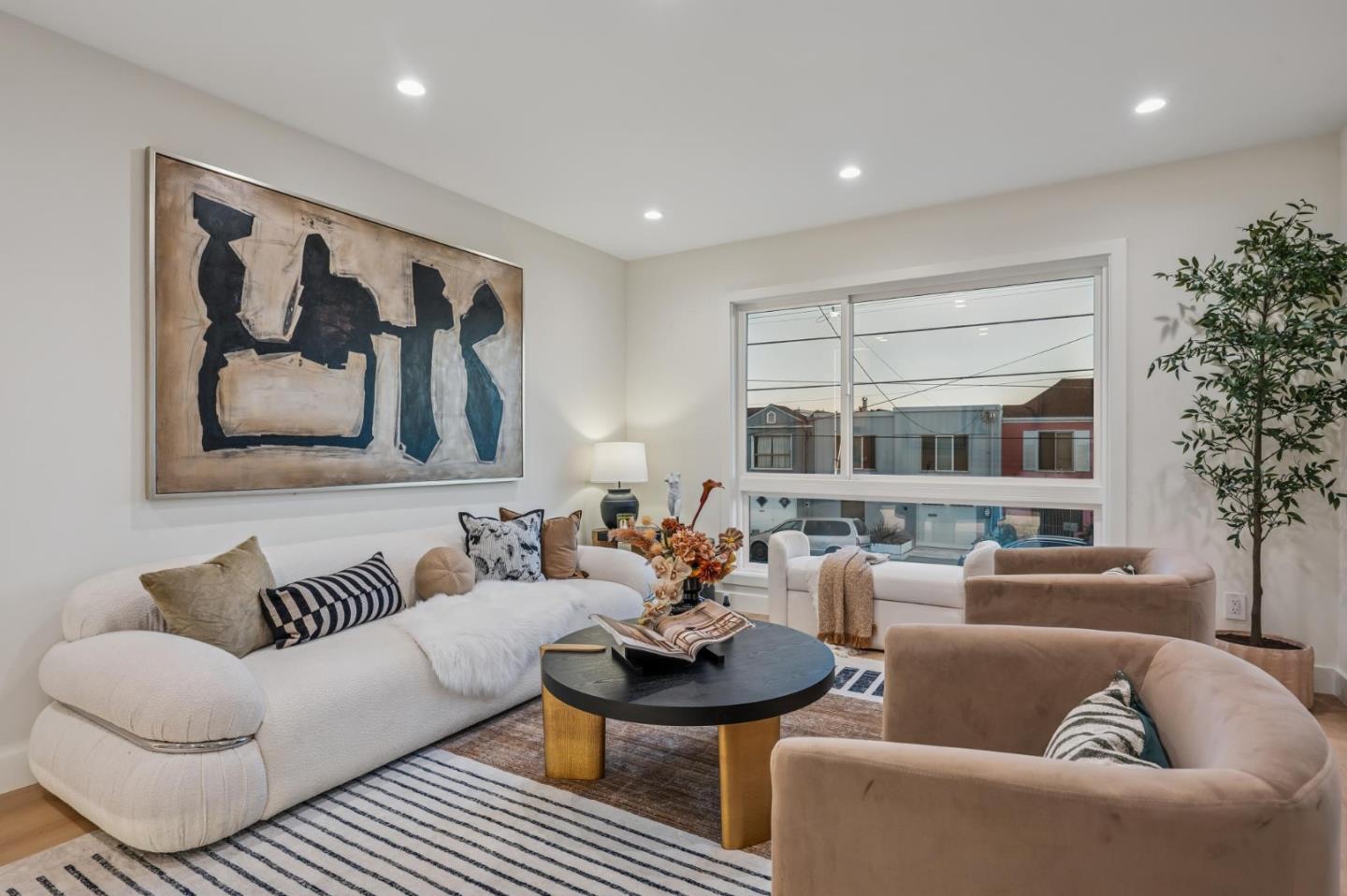 Detail Gallery Image 6 of 113 For 4040 Ortega St, San Francisco,  CA 94122 - 3 Beds | 2 Baths