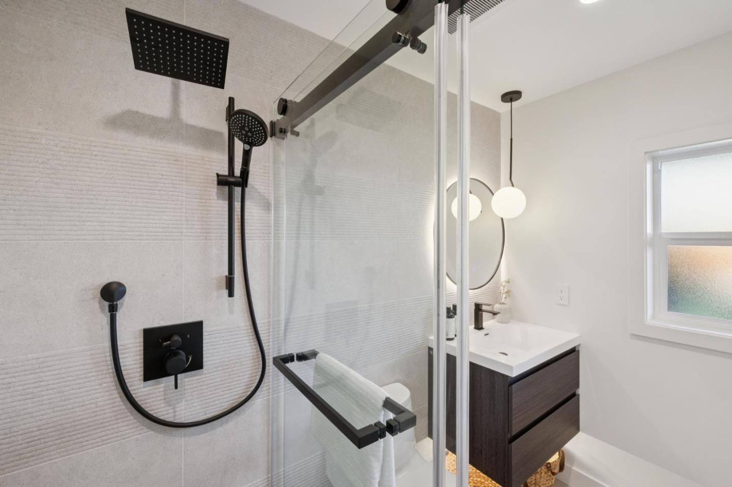 Detail Gallery Image 73 of 113 For 4040 Ortega St, San Francisco,  CA 94122 - 3 Beds | 2 Baths