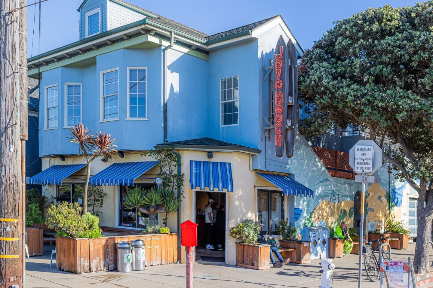 Detail Gallery Image 89 of 113 For 4040 Ortega St, San Francisco,  CA 94122 - 3 Beds | 2 Baths