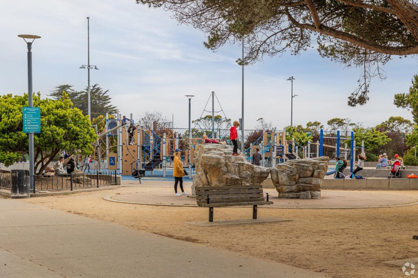 Detail Gallery Image 99 of 113 For 4040 Ortega St, San Francisco,  CA 94122 - 3 Beds | 2 Baths