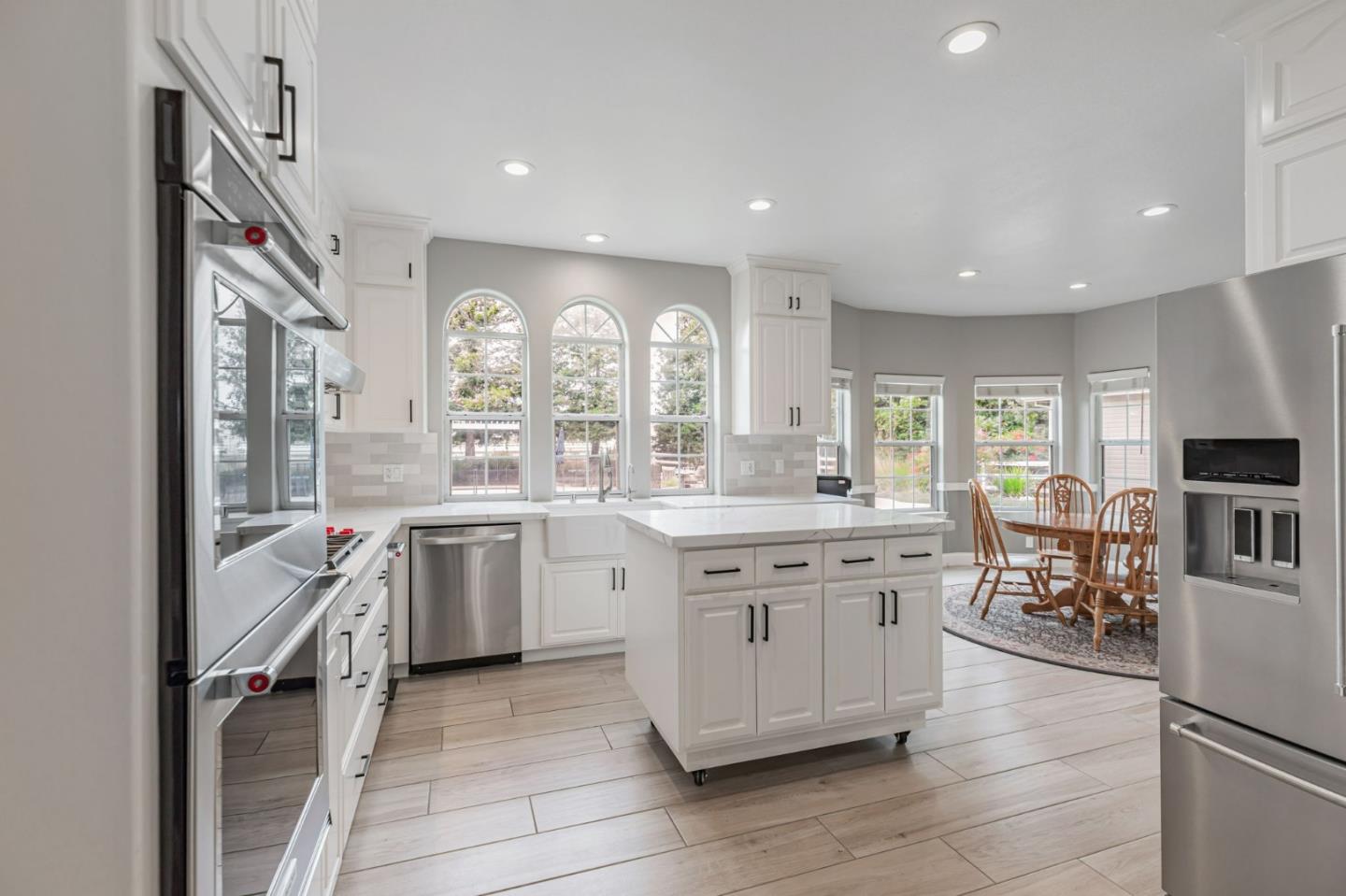 Detail Gallery Image 10 of 61 For 560 Tevis Trl, Hollister,  CA 95023 - 5 Beds | 2/1 Baths