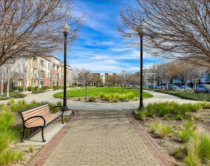 Detail Gallery Image 65 of 76 For 890 White Moonstone Loop, San Jose,  CA 95123 - 3 Beds | 3/1 Baths