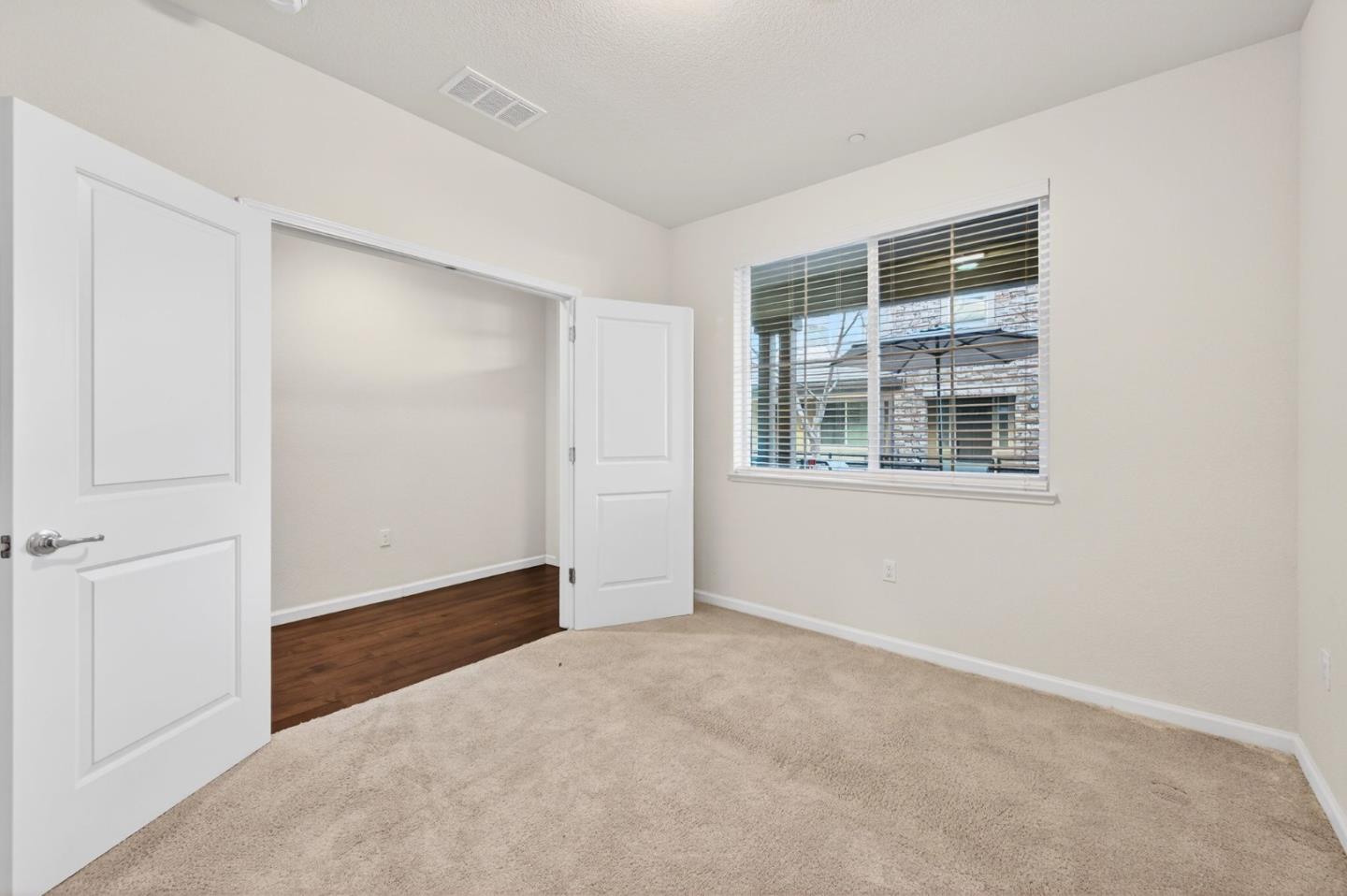 Detail Gallery Image 7 of 76 For 890 White Moonstone Loop, San Jose,  CA 95123 - 3 Beds | 3/1 Baths