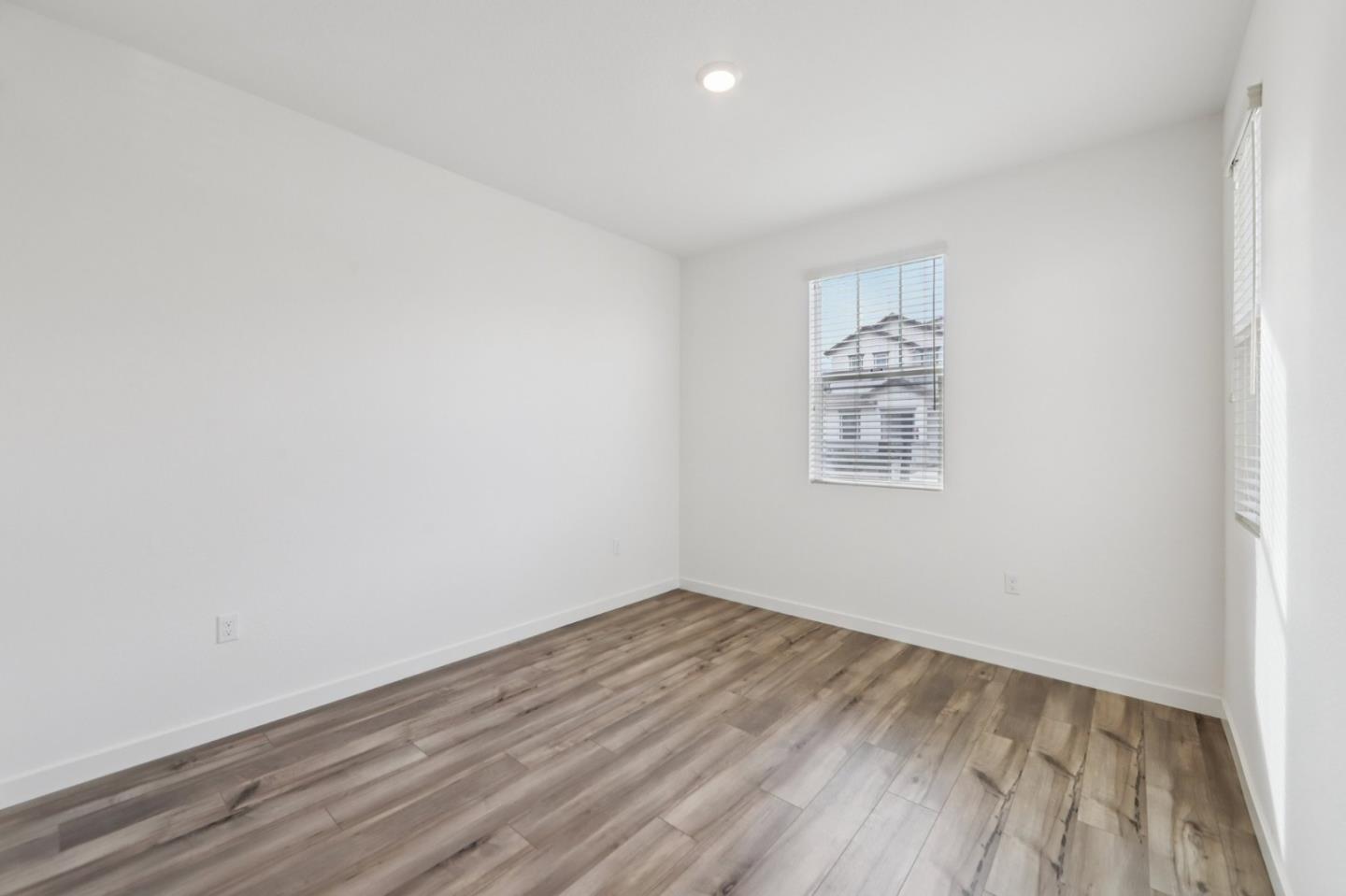 Detail Gallery Image 25 of 28 For 5465 Guenoc Valley Ln, Antioch,  CA 94531 - 4 Beds | 3 Baths