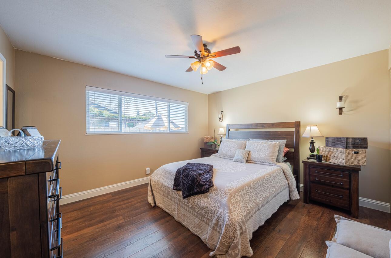 Detail Gallery Image 18 of 33 For 520 La Mesa Dr, Salinas,  CA 93901 - 3 Beds | 2 Baths