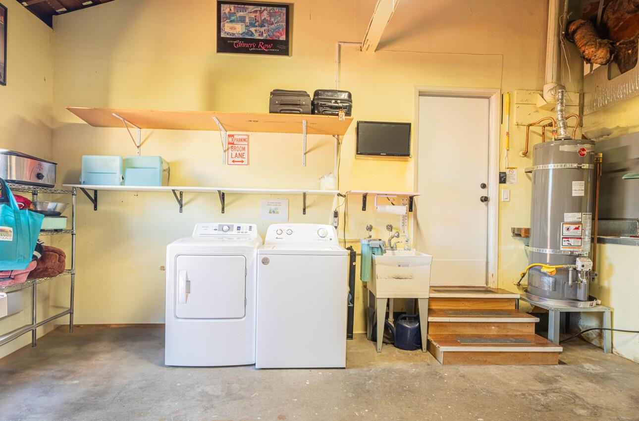 Detail Gallery Image 27 of 33 For 520 La Mesa Dr, Salinas,  CA 93901 - 3 Beds | 2 Baths