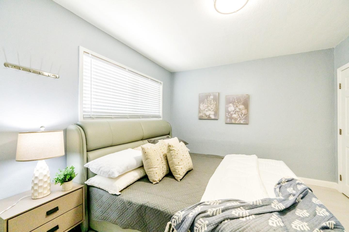 Detail Gallery Image 12 of 60 For 19652 Stanton Ave, Castro Valley,  CA 94546 - 3 Beds | 2 Baths