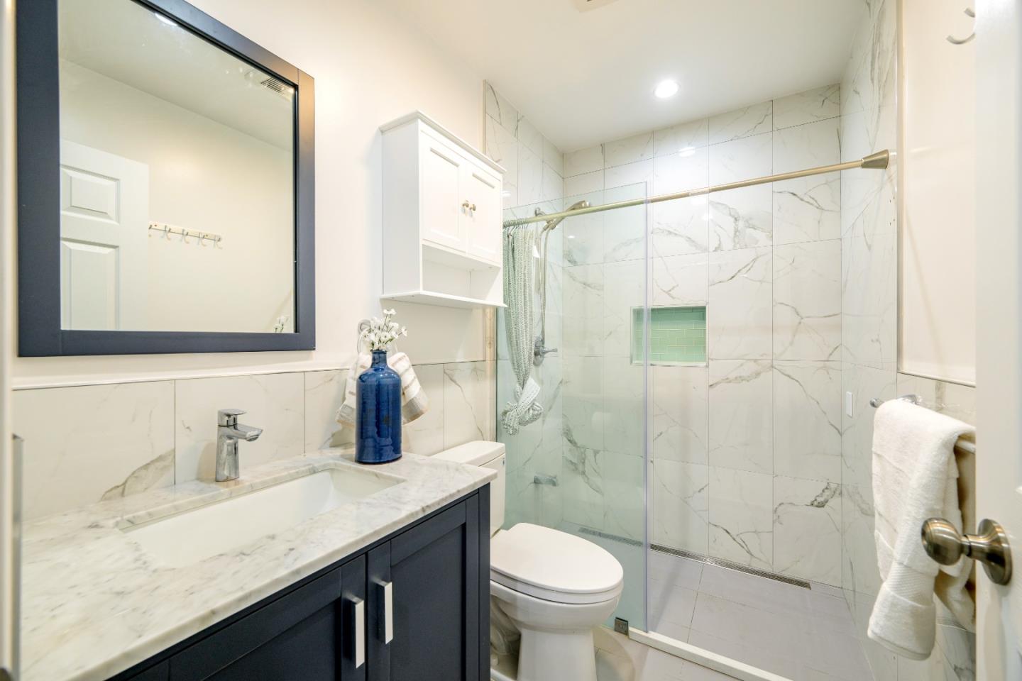 Detail Gallery Image 33 of 60 For 19652 Stanton Ave, Castro Valley,  CA 94546 - 3 Beds | 2 Baths