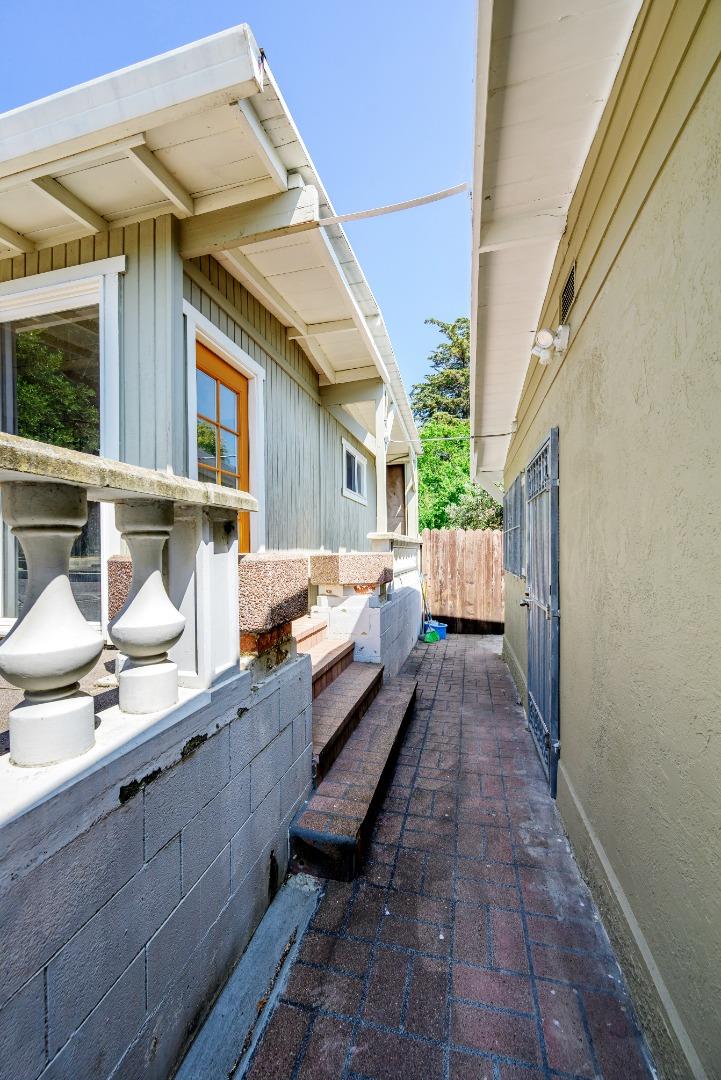 Detail Gallery Image 35 of 60 For 19652 Stanton Ave, Castro Valley,  CA 94546 - 3 Beds | 2 Baths