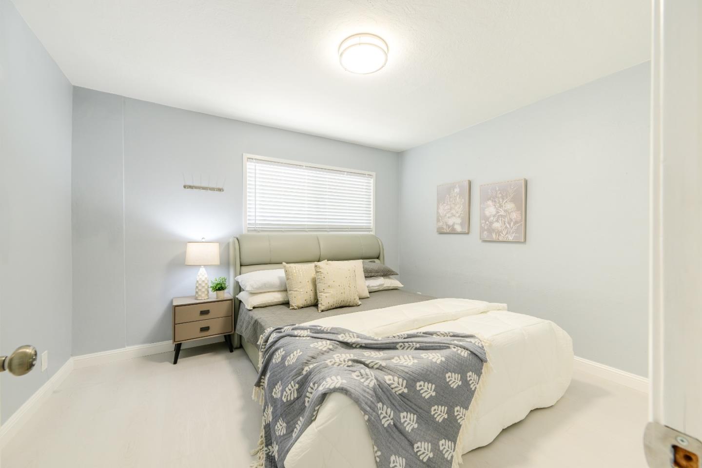 Detail Gallery Image 6 of 60 For 19652 Stanton Ave, Castro Valley,  CA 94546 - 3 Beds | 2 Baths