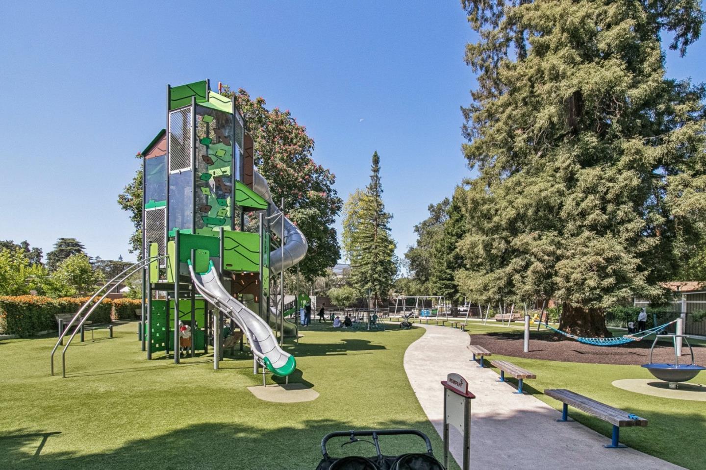 Detail Gallery Image 114 of 122 For 2200 Saint Francis Dr, Palo Alto,  CA 94303 - 4 Beds | 4/1 Baths