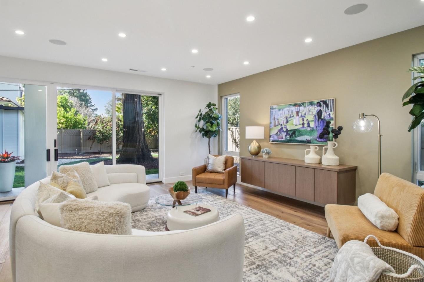 Detail Gallery Image 19 of 122 For 2200 Saint Francis Dr, Palo Alto,  CA 94303 - 4 Beds | 4/1 Baths