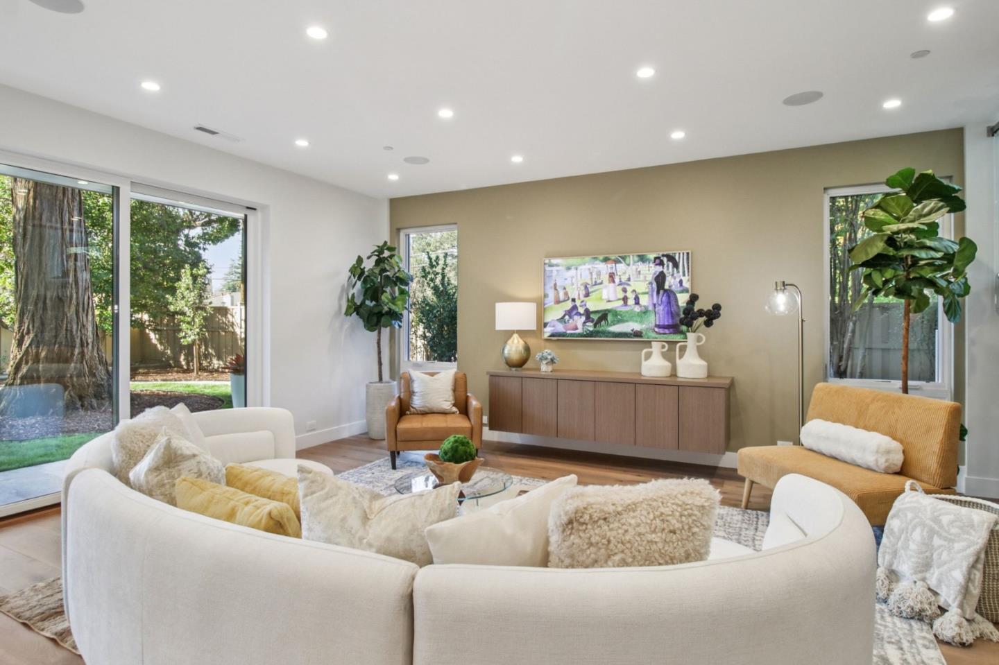 Detail Gallery Image 22 of 122 For 2200 Saint Francis Dr, Palo Alto,  CA 94303 - 4 Beds | 4/1 Baths