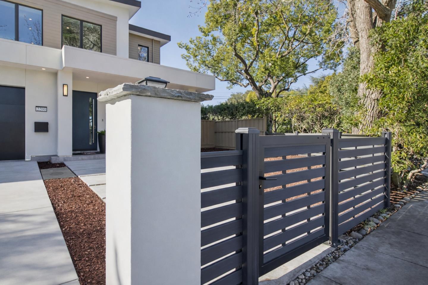 Detail Gallery Image 3 of 122 For 2200 Saint Francis Dr, Palo Alto,  CA 94303 - 4 Beds | 4/1 Baths