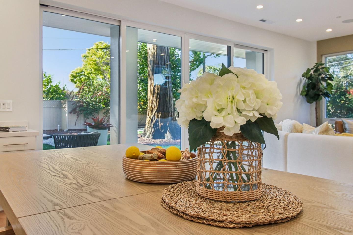 Detail Gallery Image 31 of 122 For 2200 Saint Francis Dr, Palo Alto,  CA 94303 - 4 Beds | 4/1 Baths