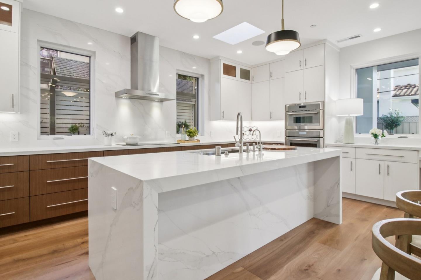 Detail Gallery Image 32 of 122 For 2200 Saint Francis Dr, Palo Alto,  CA 94303 - 4 Beds | 4/1 Baths