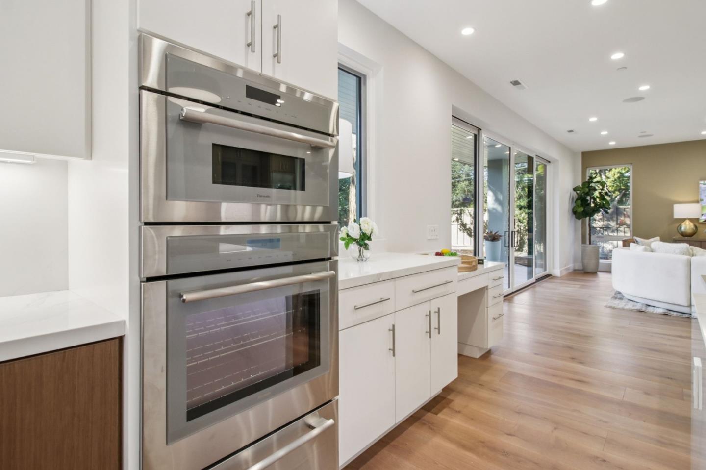 Detail Gallery Image 37 of 122 For 2200 Saint Francis Dr, Palo Alto,  CA 94303 - 4 Beds | 4/1 Baths