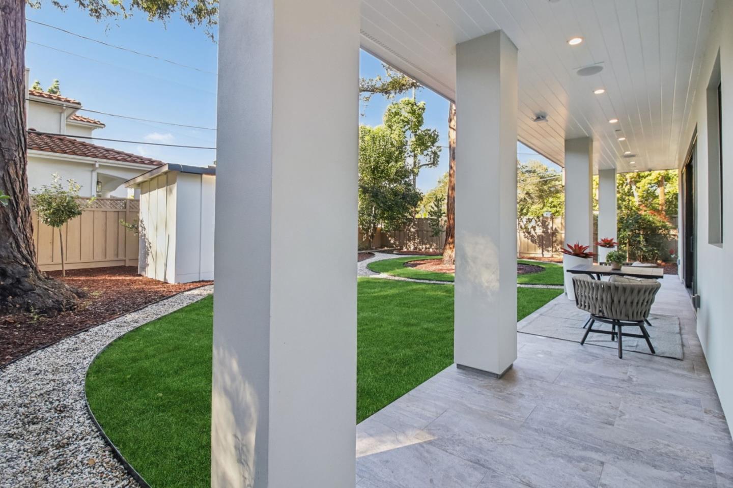 Detail Gallery Image 40 of 122 For 2200 Saint Francis Dr, Palo Alto,  CA 94303 - 4 Beds | 4/1 Baths