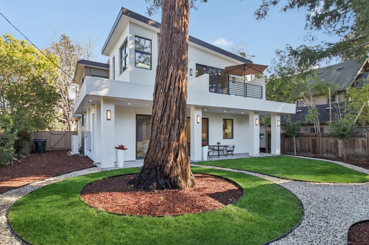 Detail Gallery Image 46 of 122 For 2200 Saint Francis Dr, Palo Alto,  CA 94303 - 4 Beds | 4/1 Baths