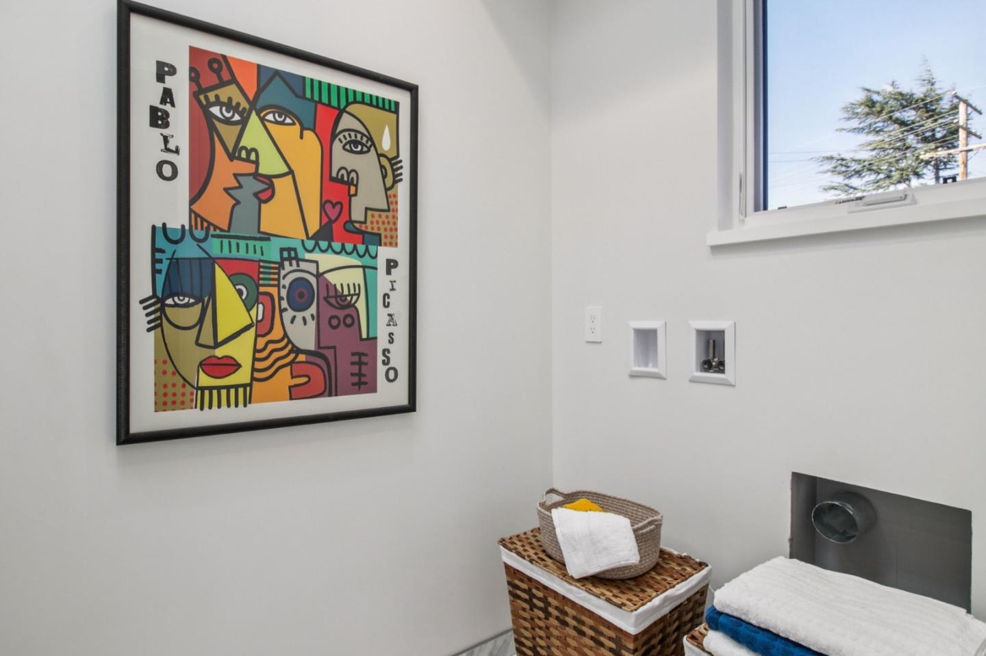 Detail Gallery Image 56 of 122 For 2200 Saint Francis Dr, Palo Alto,  CA 94303 - 4 Beds | 4/1 Baths