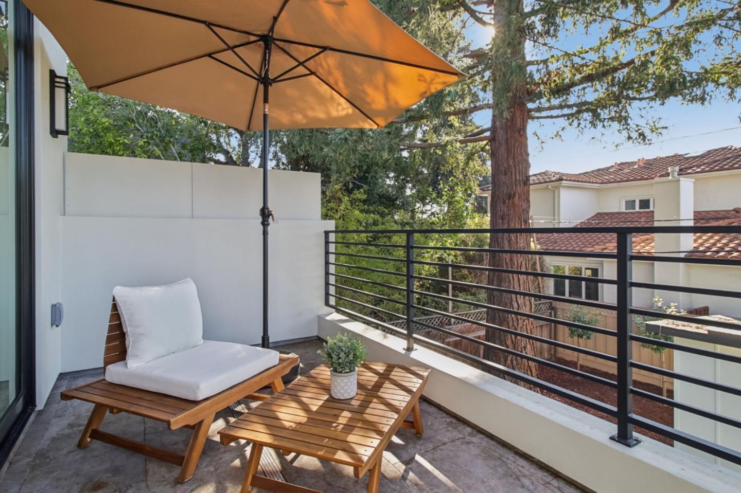 Detail Gallery Image 86 of 122 For 2200 Saint Francis Dr, Palo Alto,  CA 94303 - 4 Beds | 4/1 Baths