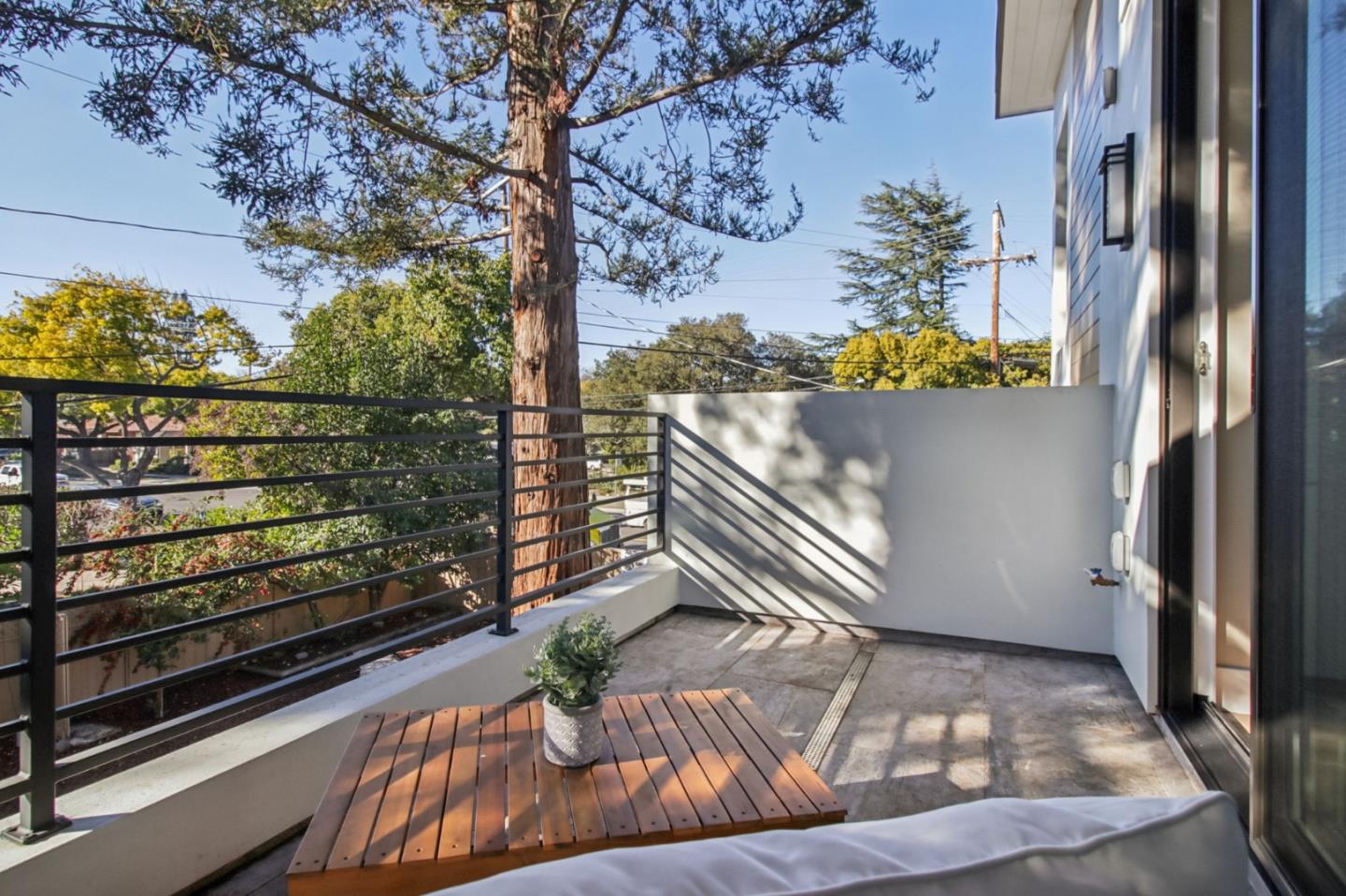 Detail Gallery Image 88 of 122 For 2200 Saint Francis Dr, Palo Alto,  CA 94303 - 4 Beds | 4/1 Baths