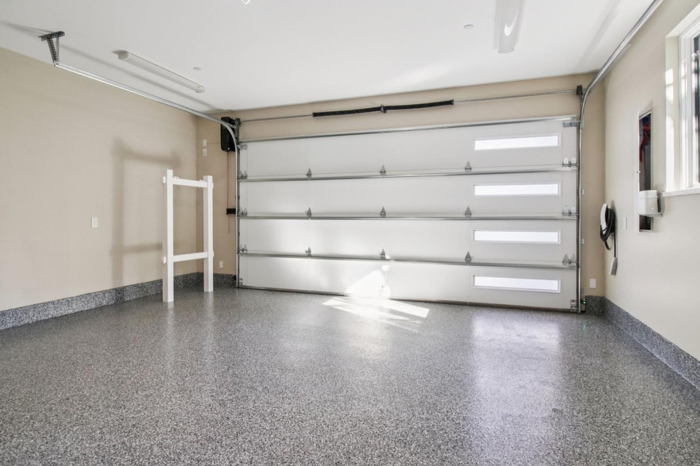 Detail Gallery Image 90 of 122 For 2200 Saint Francis Dr, Palo Alto,  CA 94303 - 4 Beds | 4/1 Baths