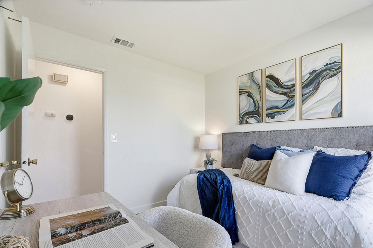 Detail Gallery Image 20 of 28 For 1586 Redfield Ct, San Jose,  CA 95121 - 3 Beds | 2 Baths
