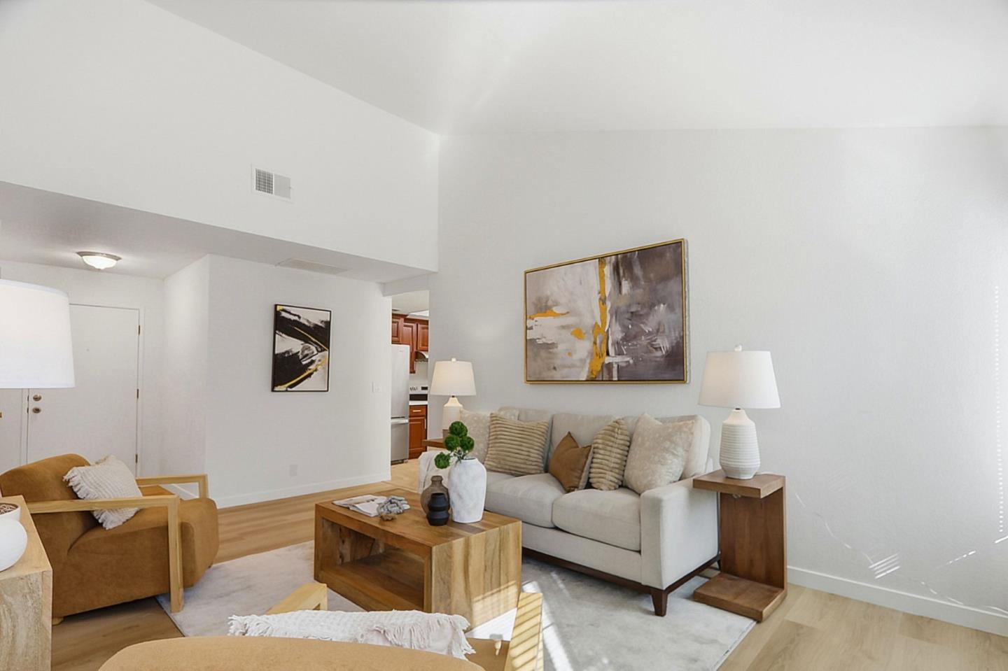 Detail Gallery Image 7 of 28 For 1586 Redfield Ct, San Jose,  CA 95121 - 3 Beds | 2 Baths