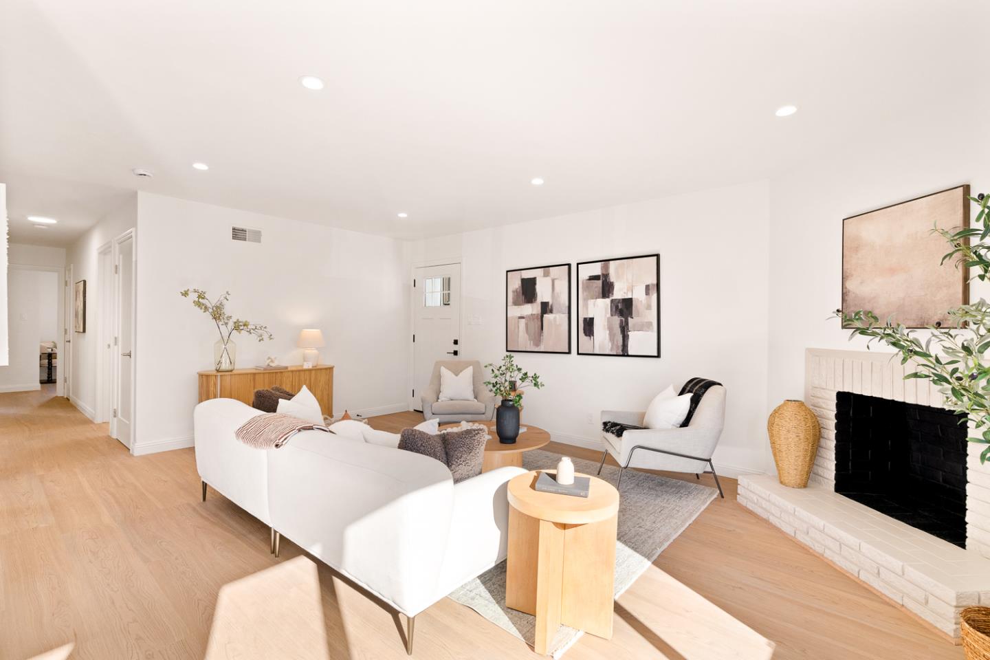 Detail Gallery Image 4 of 38 For 238 Warwick St, Daly City,  CA 94015 - 3 Beds | 2 Baths