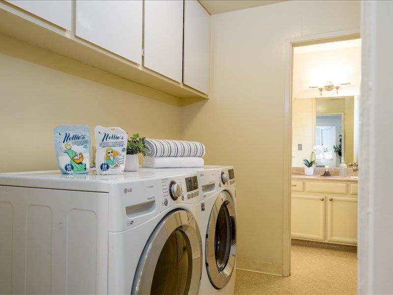 Detail Gallery Image 16 of 30 For 11 Krista Ln, San Carlos,  CA 94070 - 3 Beds | 2/1 Baths