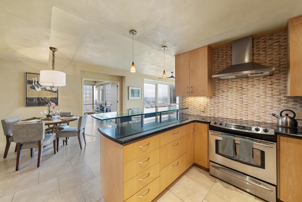 Detail Gallery Image 15 of 55 For 333 Bush St #3901,  San Francisco,  CA 94104 - 2 Beds | 2 Baths