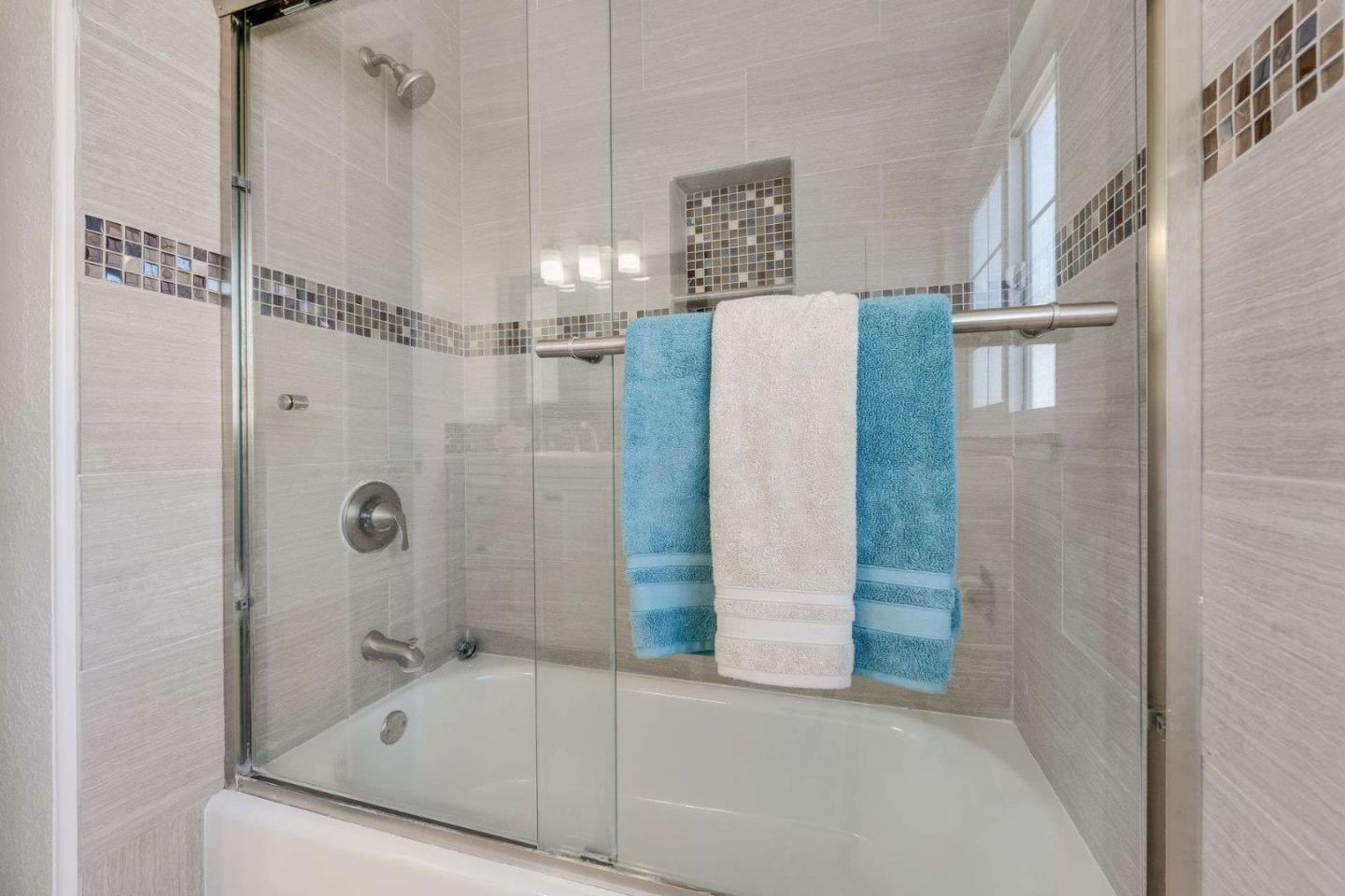 Detail Gallery Image 28 of 34 For 4430 Heppner Ln, San Jose,  CA 95136 - 5 Beds | 3/1 Baths